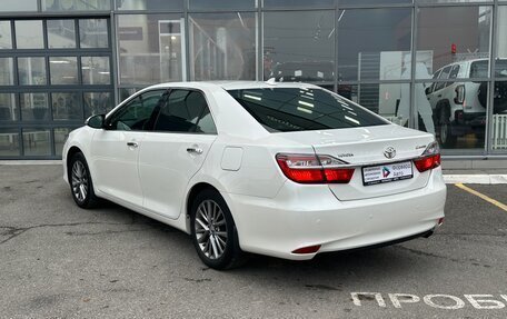 Toyota Camry, 2016 год, 1 990 000 рублей, 15 фотография