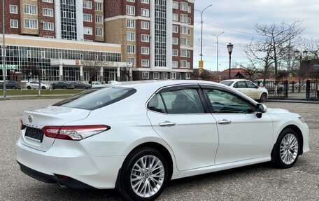 Toyota Camry, 2021 год, 3 270 000 рублей, 8 фотография