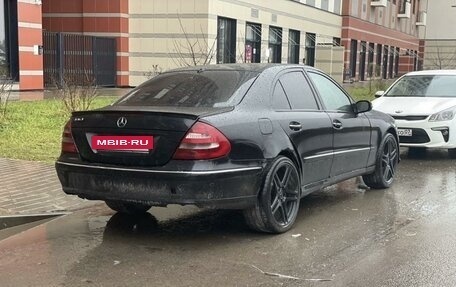 Mercedes-Benz E-Класс, 2002 год, 500 000 рублей, 3 фотография