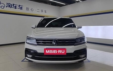 Volkswagen Tiguan II, 2021 год, 2 984 500 рублей, 2 фотография