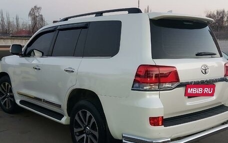 Toyota Land Cruiser 200, 2016 год, 6 400 000 рублей, 4 фотография