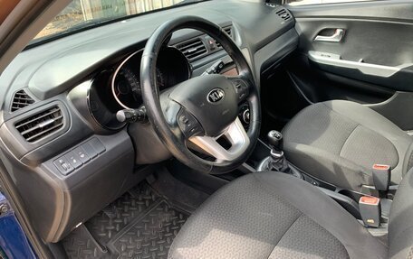 KIA Rio III рестайлинг, 2014 год, 910 000 рублей, 2 фотография