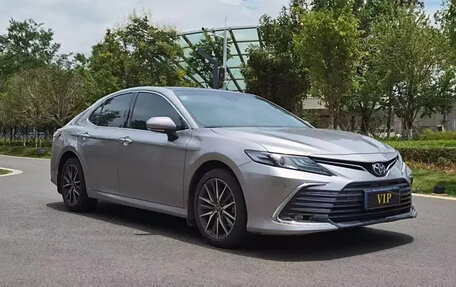 Toyota Camry, 2022 год, 2 400 001 рублей, 3 фотография