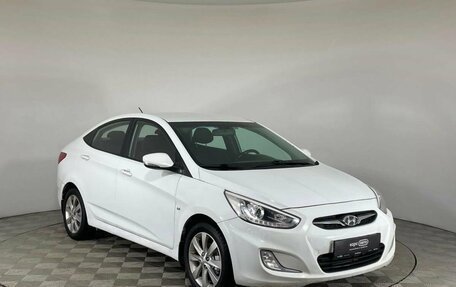 Hyundai Solaris II рестайлинг, 2013 год, 746 000 рублей, 3 фотография