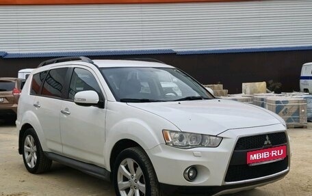 Mitsubishi Outlander III рестайлинг 3, 2011 год, 1 090 000 рублей, 1 фотография