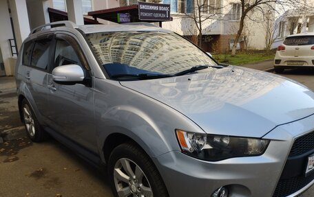 Mitsubishi Outlander III рестайлинг 3, 2010 год, 1 290 000 рублей, 18 фотография