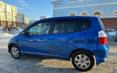 Honda Fit III, 2005 год, 560 000 рублей, 3 фотография