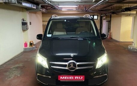 Mercedes-Benz V-Класс, 2020 год, 18 000 000 рублей, 8 фотография