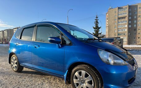 Honda Fit III, 2005 год, 560 000 рублей, 8 фотография