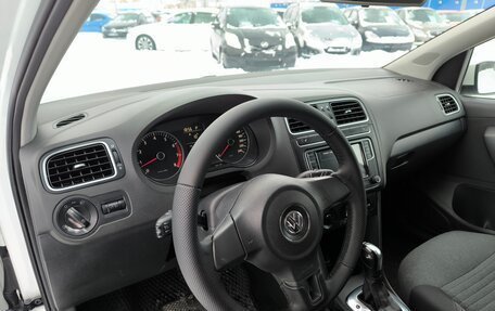 Volkswagen Polo VI (EU Market), 2010 год, 724 995 рублей, 10 фотография