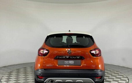 Renault Kaptur I рестайлинг, 2018 год, 1 496 000 рублей, 6 фотография