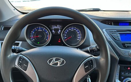 Hyundai Elantra V, 2012 год, 930 000 рублей, 16 фотография