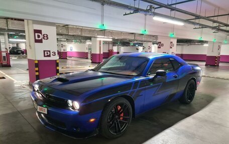 Dodge Challenger III рестайлинг 2, 2021 год, 7 500 000 рублей, 5 фотография