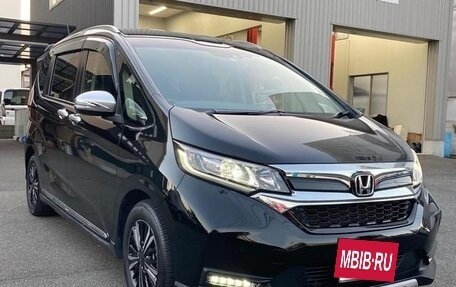 Honda Freed II, 2022 год, 1 350 000 рублей, 4 фотография