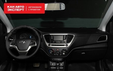 Hyundai Solaris II рестайлинг, 2017 год, 1 350 000 рублей, 7 фотография