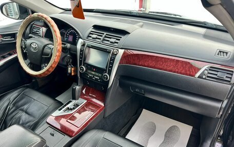 Toyota Camry, 2012 год, 13 фотография