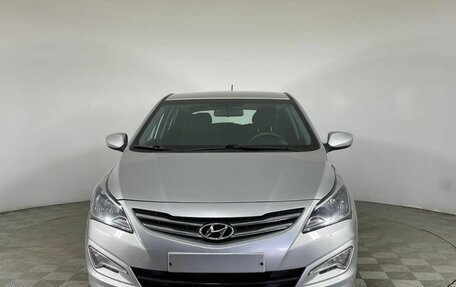 Hyundai Solaris II рестайлинг, 2015 год, 953 000 рублей, 2 фотография