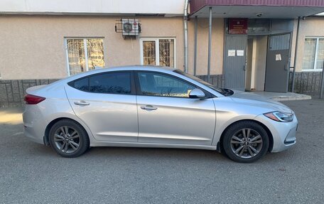 Hyundai Elantra VI рестайлинг, 2017 год, 1 400 000 рублей, 5 фотография