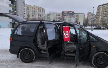 Volkswagen Sharan I рестайлинг, 1999 год, 270 000 рублей, 14 фотография