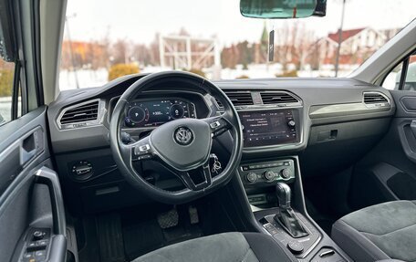 Volkswagen Tiguan II, 2019 год, 3 270 000 рублей, 14 фотография