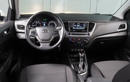 Hyundai Solaris II рестайлинг, 2017 год, 1 470 000 рублей, 6 фотография