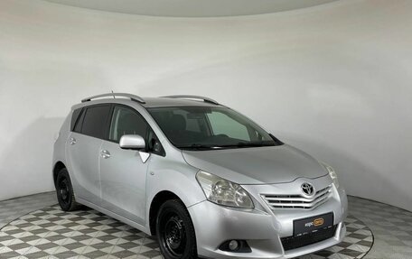 Toyota Verso I, 2010 год, 983 000 рублей, 3 фотография