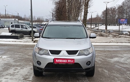 Mitsubishi Outlander III рестайлинг 3, 2007 год, 1 185 100 рублей, 2 фотография