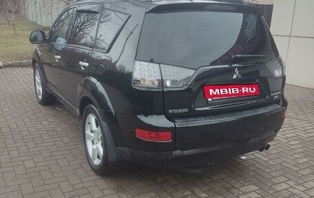 Mitsubishi Outlander III рестайлинг 3, 2008 год, 1 250 000 рублей, 10 фотография