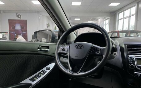 Hyundai Solaris II рестайлинг, 2013 год, 999 000 рублей, 19 фотография