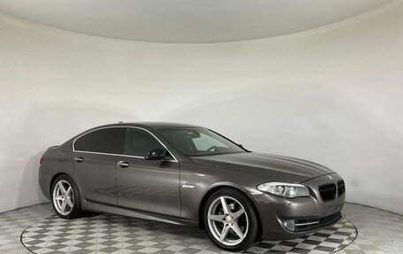 BMW 5 серия, 2013 год, 1 542 000 рублей, 3 фотография