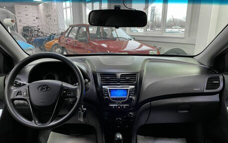 Hyundai Solaris II рестайлинг, 2013 год, 999 000 рублей, 26 фотография