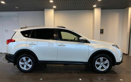 Toyota RAV4, 2013 год, 2 100 000 рублей, 2 фотография