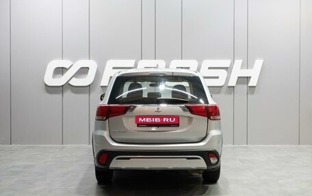 Mitsubishi Outlander III рестайлинг 3, 2021 год, 2 439 000 рублей, 4 фотография