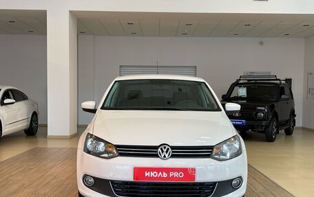 Volkswagen Polo VI (EU Market), 2012 год, 950 000 рублей, 2 фотография