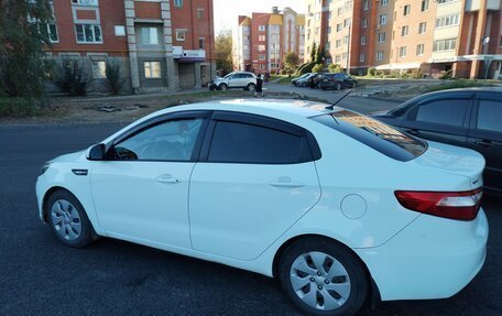 KIA Rio III рестайлинг, 2013 год, 609 000 рублей, 4 фотография