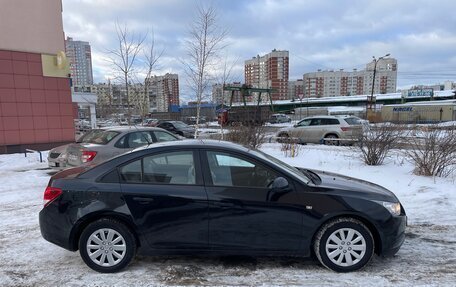 Chevrolet Cruze II, 2011 год, 670 000 рублей, 2 фотография