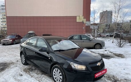 Chevrolet Cruze II, 2011 год, 670 000 рублей, 5 фотография