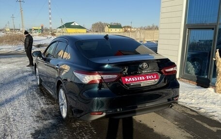 Toyota Camry, 2018 год, 2 950 000 рублей, 4 фотография