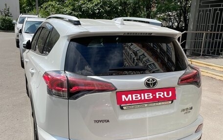 Toyota RAV4, 2019 год, 3 300 000 рублей, 7 фотография