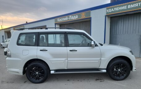 Mitsubishi Pajero IV, 2019 год, 5 150 000 рублей, 2 фотография