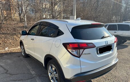 Honda Vezel, 2013 год, 1 350 000 рублей, 5 фотография