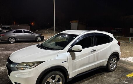 Honda Vezel, 2013 год, 1 350 000 рублей, 14 фотография