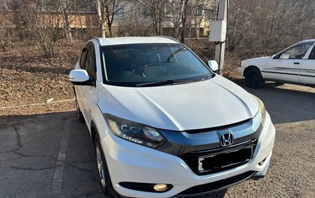 Honda Vezel, 2013 год, 1 350 000 рублей, 9 фотография