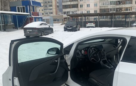 Opel Astra J, 2013 год, 850 000 рублей, 11 фотография