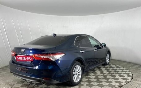 Toyota Camry, 2018 год, 2 590 000 рублей, 5 фотография