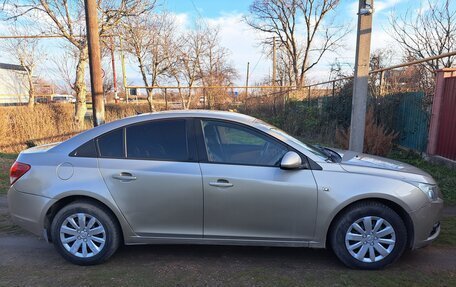 Chevrolet Cruze II, 2011 год, 930 000 рублей, 6 фотография