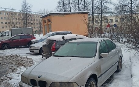 BMW 5 серия, 2001 год, 415 000 рублей, 1 фотография