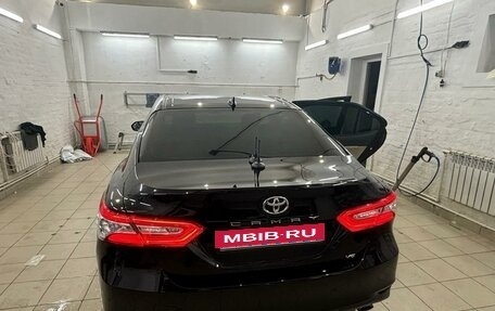 Toyota Camry, 2021 год, 3 500 000 рублей, 2 фотография