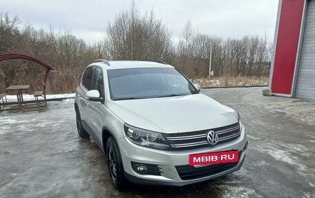 Volkswagen Tiguan I, 2011 год, 849 999 рублей, 3 фотография