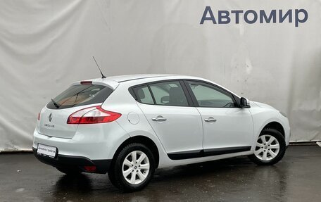 Renault Megane III, 2013 год, 909 900 рублей, 5 фотография